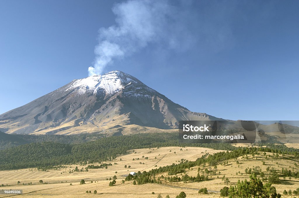 Activa Coberto de Neve Vulcão Popocatepetl - Royalty-free Vulcão Popocatepetl Foto de stock