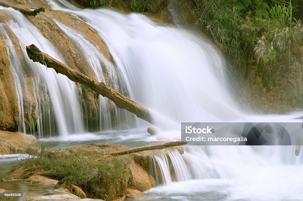 Cascadas de Agua Azul cascada, Chiapas, México - Foto de stock de Agua libre de derechos