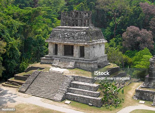 Sitio Arqueológicos Palenque México Foto de stock y más banco de imágenes de Azteca - Azteca, Imperio, Templo