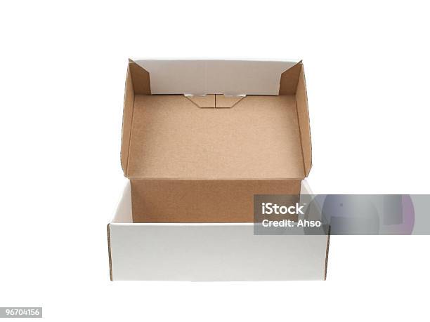 Carboard 이메일함영업중 앞마당 클리핑 경로를 판지 상자에 대한 스톡 사진 및 기타 이미지 - 판지 상자, 흰색, 비어 있음