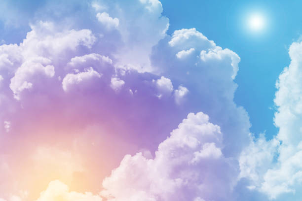 солнце и облако фон с пастельные цветные - рисунок пастелью стоковые фото и изображения