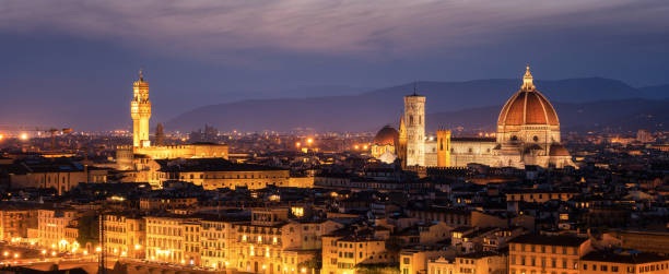 istock Florence Cathedral at Night in Florence - Italy 967448974