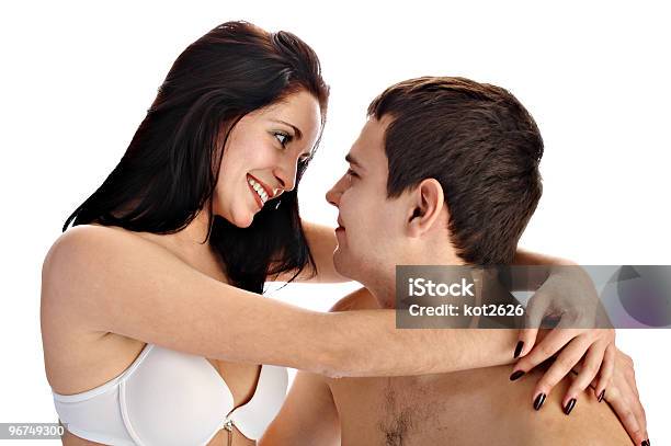 사랑하는 커플입니다 2명에 대한 스톡 사진 및 기타 이미지 - 2명, 갈색 머리, 관능