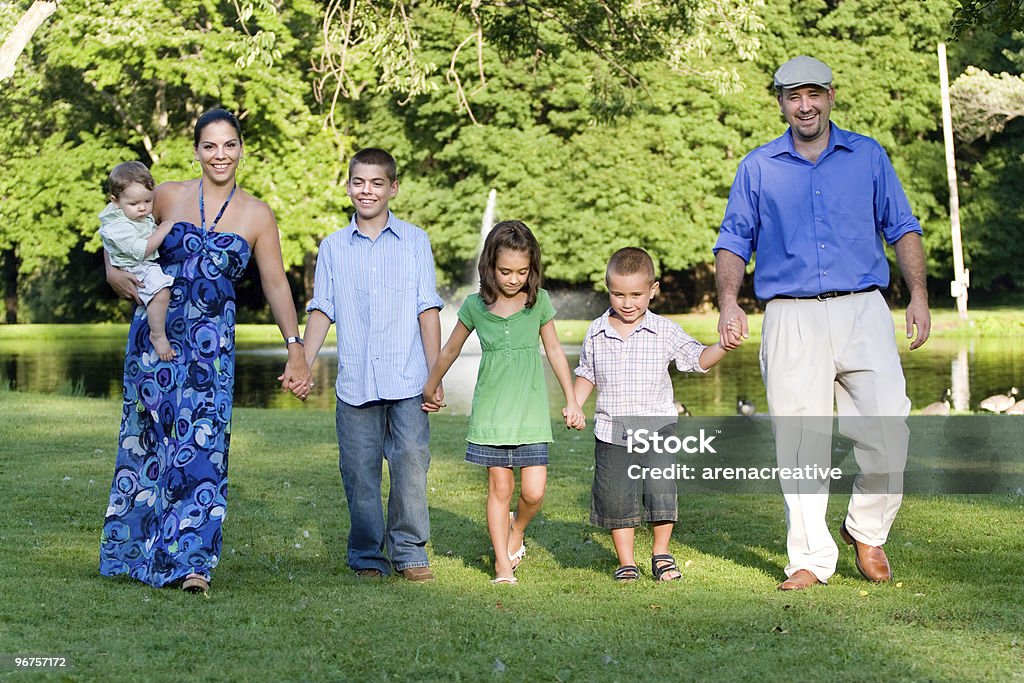 Heureux Portrait de famille - Photo de Adulte libre de droits