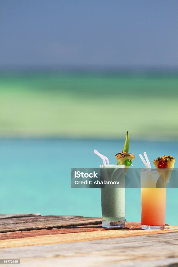 Тропический коктейли - Стоковые фото Алкоголь - напиток роялти-фри