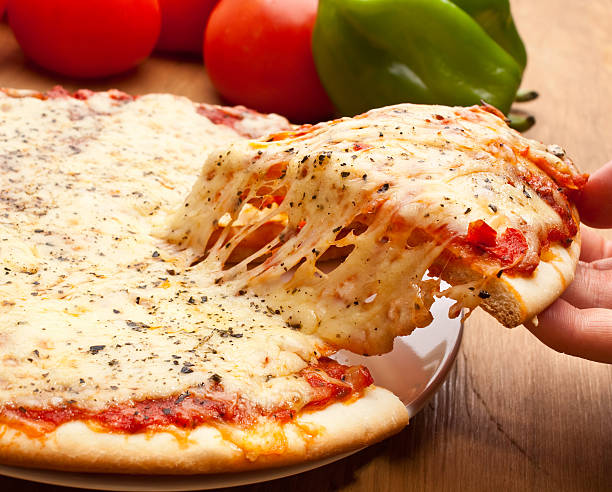 slice of пицца маргарита поднять - savoury slice стоковые фото и изображения