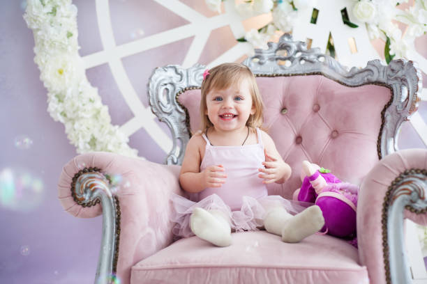 istock little pretty girl 967979980