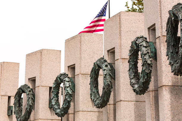 istock American Flag and wreaths 968017492