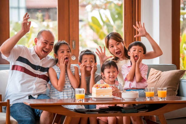 istock Family birthday celebration 968062730