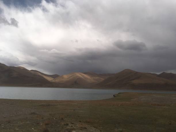 istock Lake Yamdrok on Cloudy Spring Day in Tibet, China. 968137604