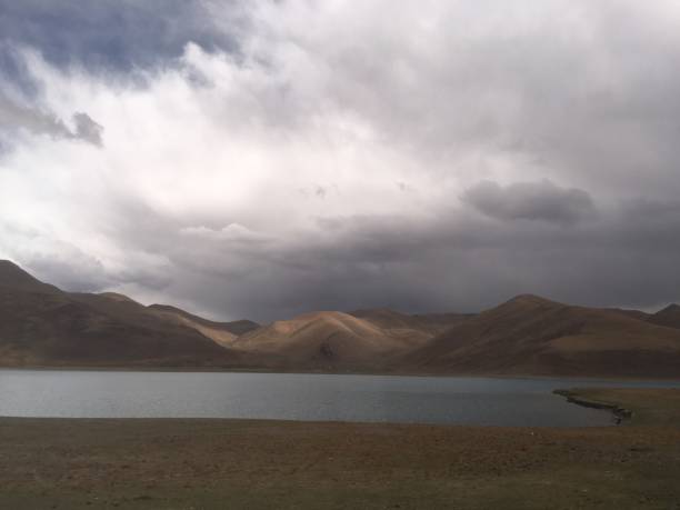 istock Lake Yamdrok on Cloudy Spring Day in Tibet, China. 968137608