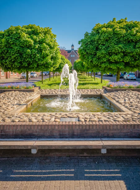 istock Fountain in the Almelo district of 'De Riet' 968303288