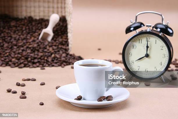 Foto de Oito Horas De Café Da Manhã e mais fotos de stock de Bebida - Bebida, Branco, Café - Bebida