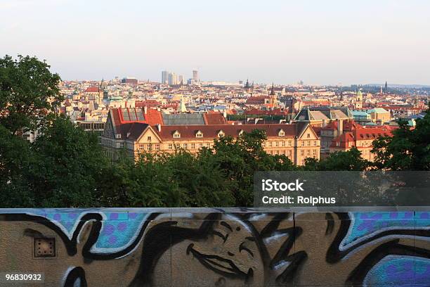 Foto de Aproveite A Cidade De Praga No Outono Nos Eua e mais fotos de stock de Acaso - Acaso, Apodrecer, Arcaico