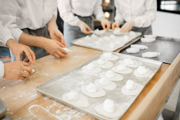 istock Forming buns at the manufacturing 968322194