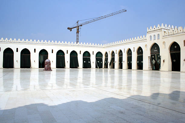 мечетей каир - looking through window individuality old architecture стоковые фото и изображения