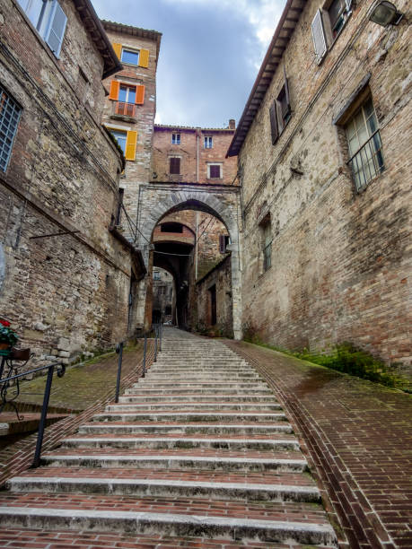 istock Narrow streets and arches in Perugia, Umbria 968376298