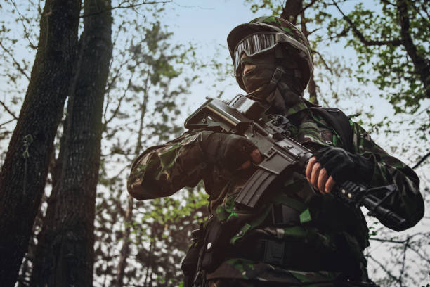 soldato delle forze speciali - rifle strategy military m16 foto e immagini stock