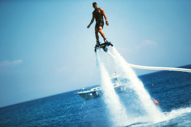 flyboarding。 - motorboating jet boat jet boating summer ストックフォトと画像