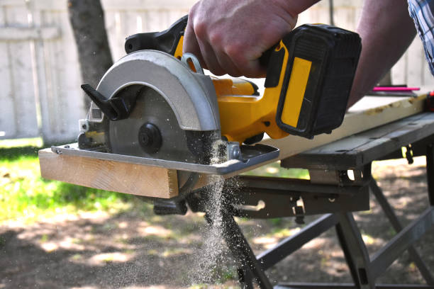 istock Old Yellow Electric Saw 968696816