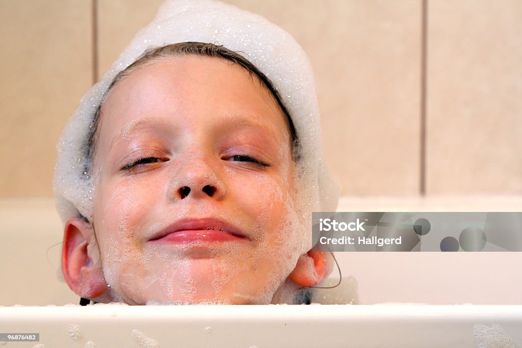 En el baño - Foto de stock de Adolescente libre de derechos