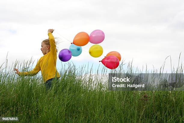 Foto de Liberdade e mais fotos de stock de Alegria - Alegria, Balão - Decoração, Brincalhão