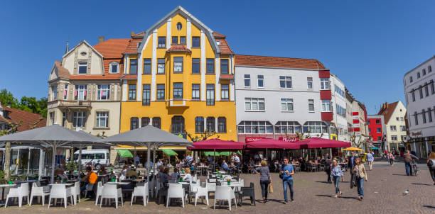 panorama of the old market square in herford, germany - herford imagens e fotografias de stock