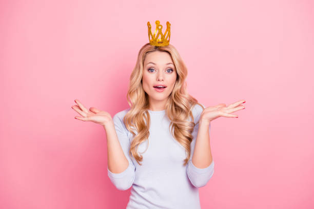 Desconocido monitor Criticar 3,300+ Dumb Blonde Stock Photos, Pictures & Royalty-Free Images - iStock |  Valley girl, Nerd, Dumb woman