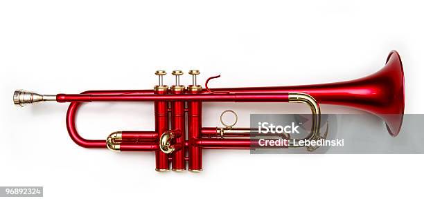 Rosso Tromba - Fotografie stock e altre immagini di Sfondo bianco - Sfondo bianco, Tromba, Musica