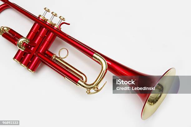 De Trompeta Roja Foto de stock y más banco de imágenes de Música - Música, Recortable, Actuación - Representación