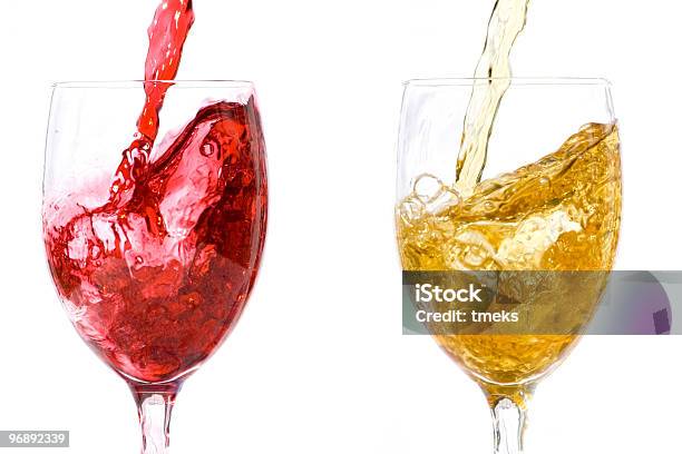 Czerwone I Białe Wino - zdjęcia stockowe i więcej obrazów Nalewać - Nalewać, Wino, Białe wino