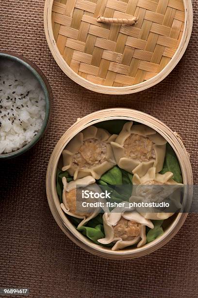 Huhn Pelmenis Stockfoto und mehr Bilder von Arrangieren - Arrangieren, Asiatische Nudeln, Asien