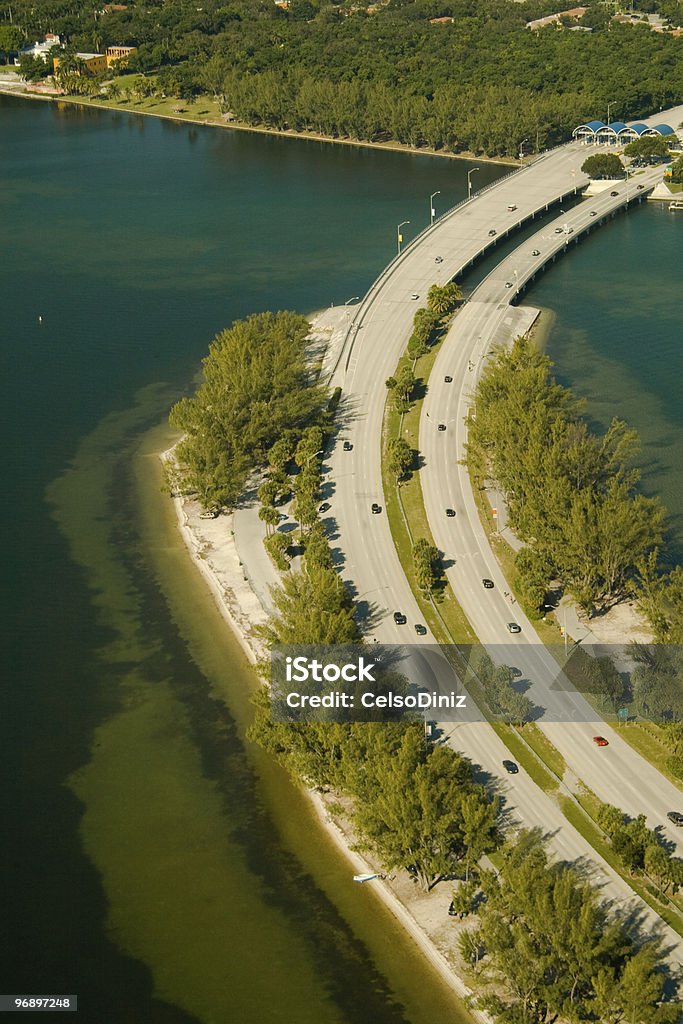 Causeway nell'oceano - Foto stock royalty-free di A mezz'aria