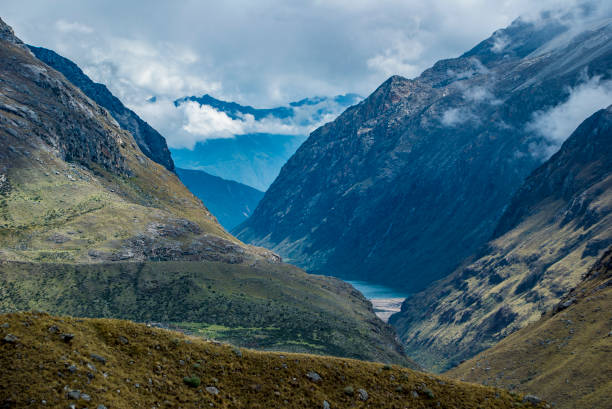 istock Huaraz Santa Cruz Treking 968973778