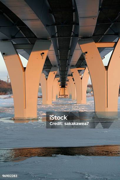 Puente Del Monumento De Foto de stock y más banco de imágenes de Agua - Agua, Aire libre, Bismarck