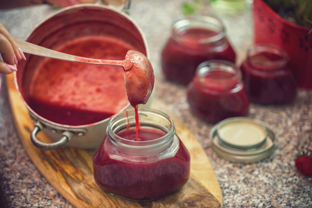 istock Preparing Homemade Strawberry Jam 969052818