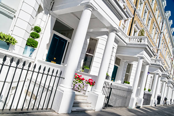 贅沢なアパートメントのビルロンドン - british culture elegance london england english culture ストックフォトと画像