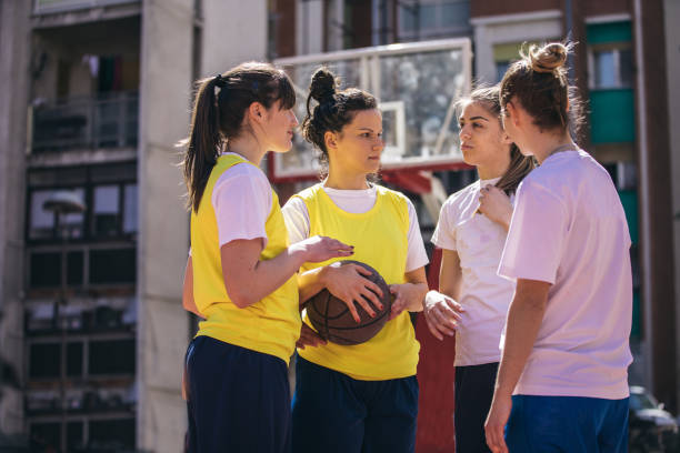istock Women streetball team 969136612