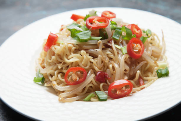 istock Asian instant noodles with vegetables 969144020