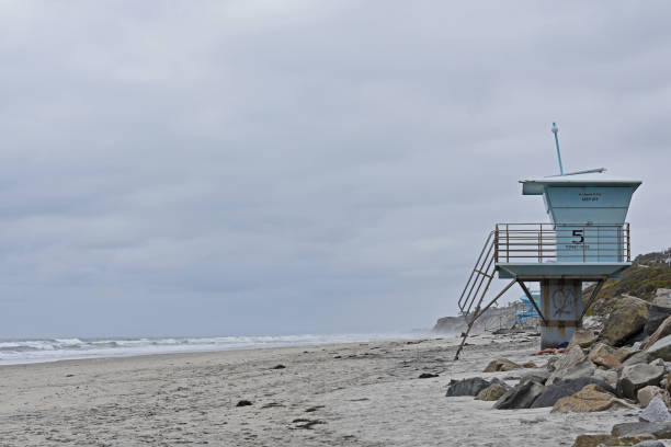istock Torrey Pines State Beach Lifeguard Tower on a Cloudy Day 969180600