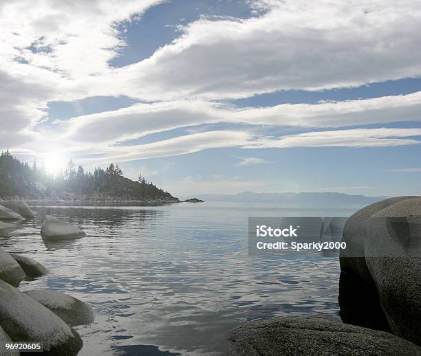 ストーニー海岸線 - カラー画像のストックフォトや画像を多数ご用意 - カラー画像, タホ湖, バケーション
