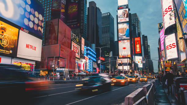 times square, new york, ny, usa, 18 décembre 2017 - manhattan downtown district architecture built structure photos et images de collection