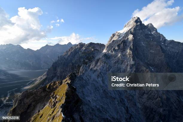 Am Nachmittag Blick Vom Mt Hirschwieskopf Zum Berühmten Mt Watzmann Von Seiner Südseite Mit Wimbachgries Tal Berchtesgadener Nationalpark Bayern Deutschland Stockfoto und mehr Bilder von Abenddämmerung