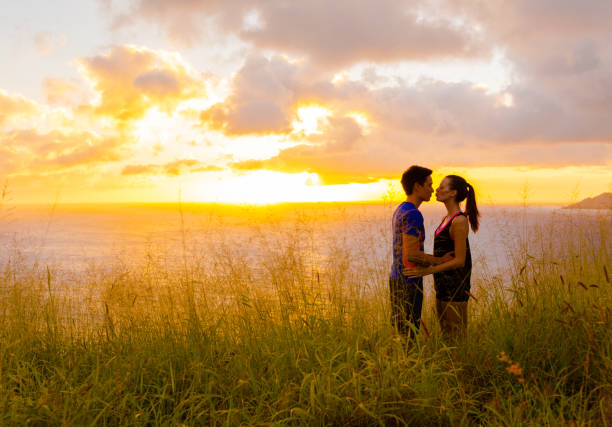 istock Kissing couple 969253442