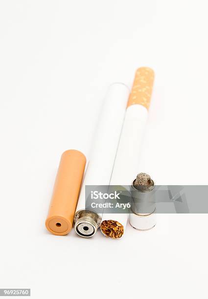 Foto de Cigarro Eletrônico Isolado No Branco Alternativa À Cultura Do Tabaco e mais fotos de stock de Branco