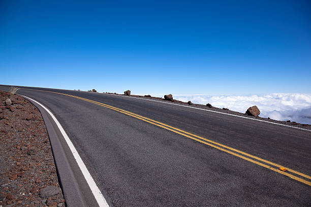 highway-heaven - haleakala national park mountain winding road road 뉴스 사진 이미지