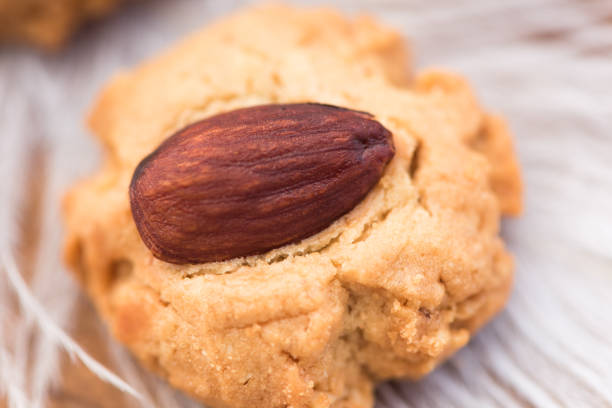 The almond biscuit on the feathers.