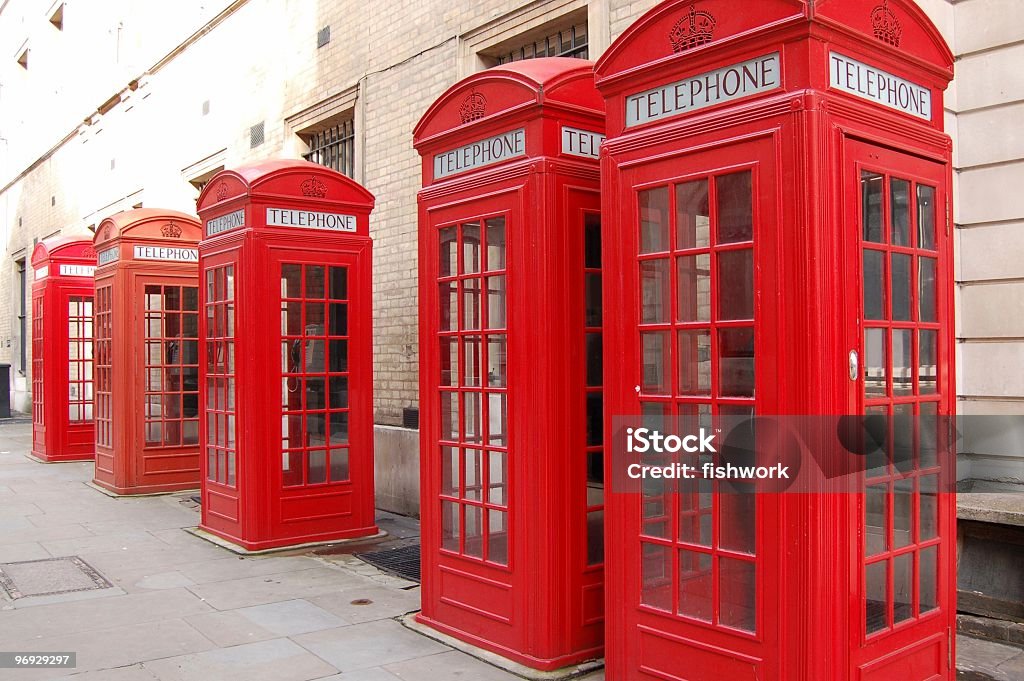 Британский телефон коробки - Стоковые фото В ряд роялт�и-фри