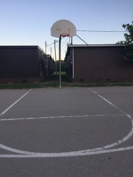 istock Small ghetto basketball net with a single net 969305192