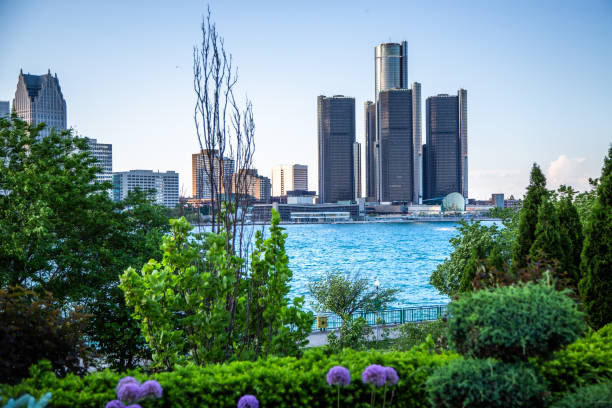istock The Detroit Skyline - View from Windsor, Ontario 969305952